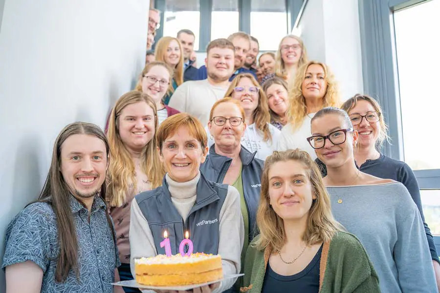 Jo celebrates the 10th anniversary of VetPartners with some of the team.