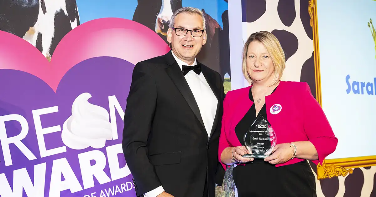 Sarah Tomlinson with her award.